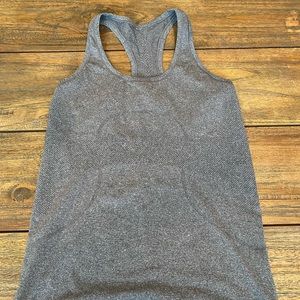 Lululemon Swiftly Tech tank